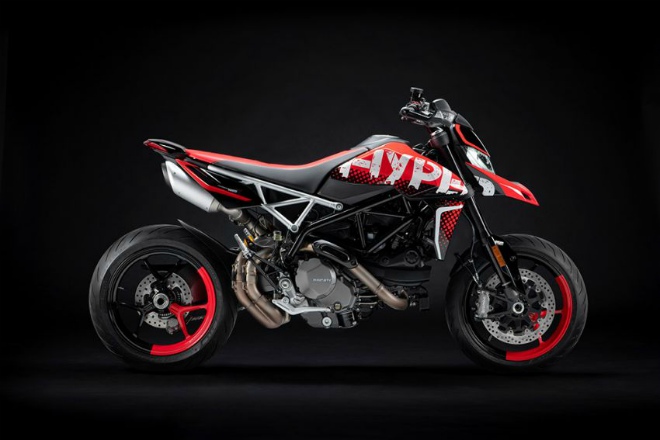 2020 Ducati Hypermotard 950 RVE trình làng, đậm chất nghệ thuật đường phố - 1