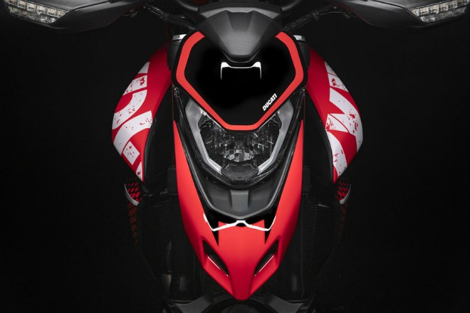 2020 Ducati Hypermotard 950 RVE trình làng, đậm chất nghệ thuật đường phố - 2