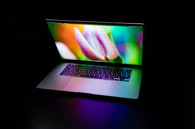 HOT: Apple bất ngờ tung MacBook Pro 16 inch 2020 với chip đồ hoạ &#34;khủng&#34; - 1