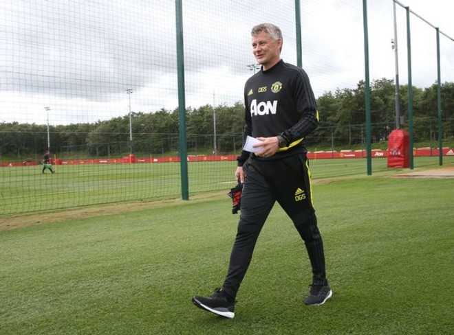 Dàn SAO MU luyện công đấu Tottenham: HLV Solskjaer lộ "binh pháp" đặc biệt - 1