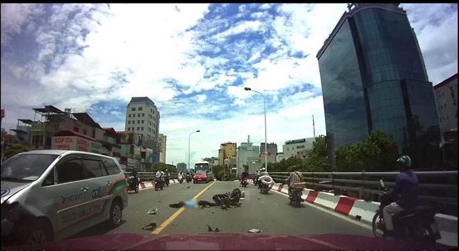 &nbsp;Hiện trường vụ tai nạn