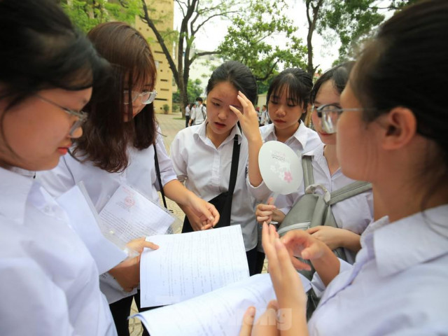 Giáo dục - du học - Đăng ký tuyển sinh: Cẩn trọng tổ hợp 'lạ'