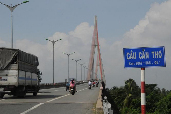 Cao tốc Mỹ Thuận &nbsp;- Cần Thơ có điểm cuối kết nối với Quốc lộ 1 vào cầu Cần Thơ. Ảnh: CK