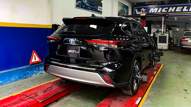 Toyota Highlander Hybrid thế hệ mới đầu tiên về Việt Nam, giá tầm 4 tỷ đồng - 2