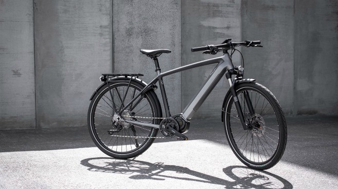 Triumph ra mắt xe đạp điện đầu tiên, giá chát 77 triệu đồng - 1