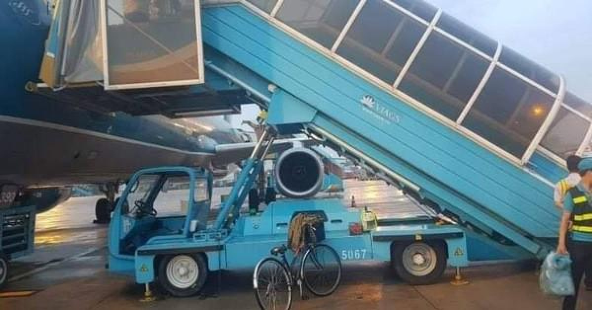 Tin tức trong ngày - Công an tiếp nhận xác định nguyên nhân nữ hành khách ngã xe thang máy bay ở Tân Sơn Nhất