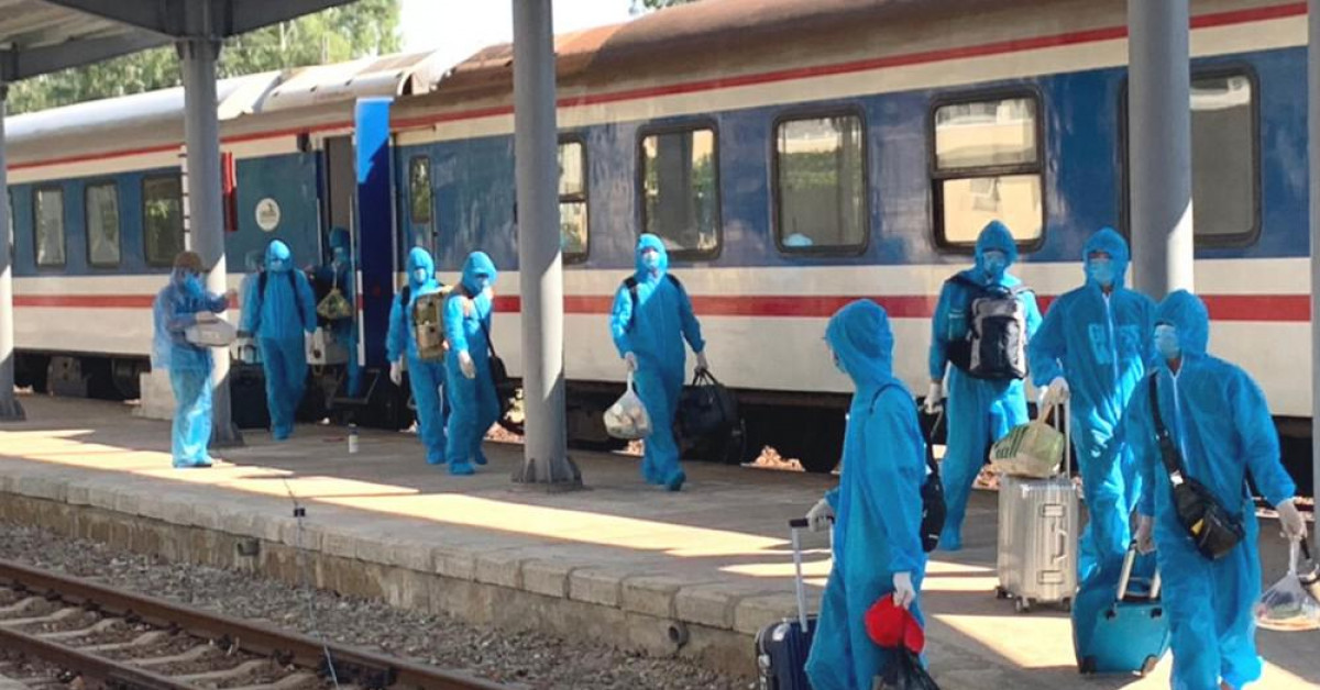 Tin tức trong ngày - Hơn 150 chuyên gia Trung Quốc đến Quảng Ngãi bằng chuyến tàu đặc biệt