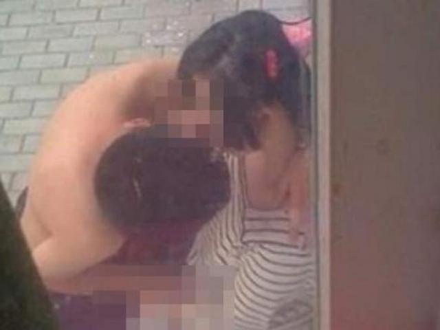 Pháp luật - Bị bố "người yêu nhí" truy đuổi, nam thanh niên lao xuống ruộng tháo chạy