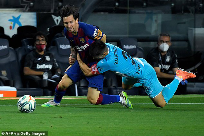 Nóng: Messi sắp &#34;nối duyên&#34; Barca, hưởng đặc quyền và mức lương gây sốc - 2