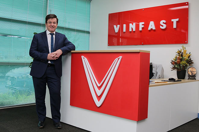 Trước khi làm Viện trưởng Viện Công nghệ Ô tô 2 của VinFast, Kevin Yardley từng có hơn 20 năm kinh nghiệm quản lý tại GM Holden – hãng xe huyền thoại của Australia.