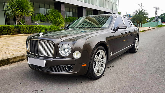 Xế sang Bentley Mulsanne chạy 10 năm, rao bán lỗ hơn 8 tỷ đồng - 1