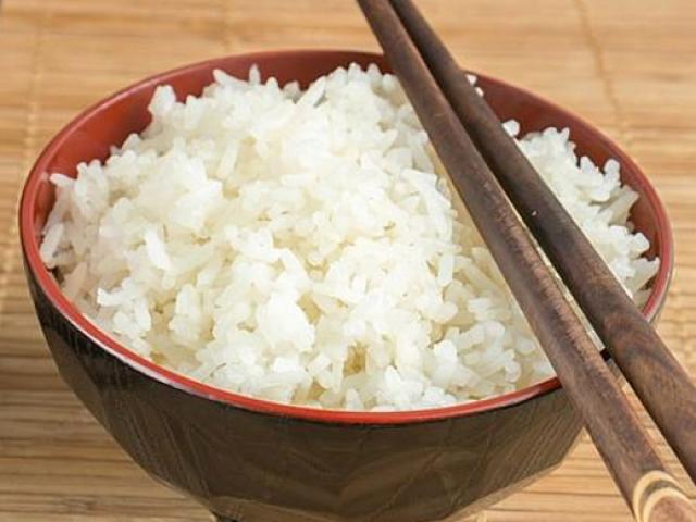 Sức khỏe đời sống - Ăn cơm kiểu này rước đủ bệnh vào người, dừng lại ngay kẻo 'ân hận mấy cũng muộn'