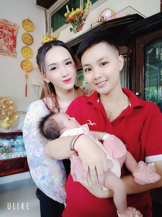"Người đàn ông" mang bầu đầu tiên ở Việt Nam khoe ảnh đầy tháng con gái bụ bẫm, đáng yêu - 6
