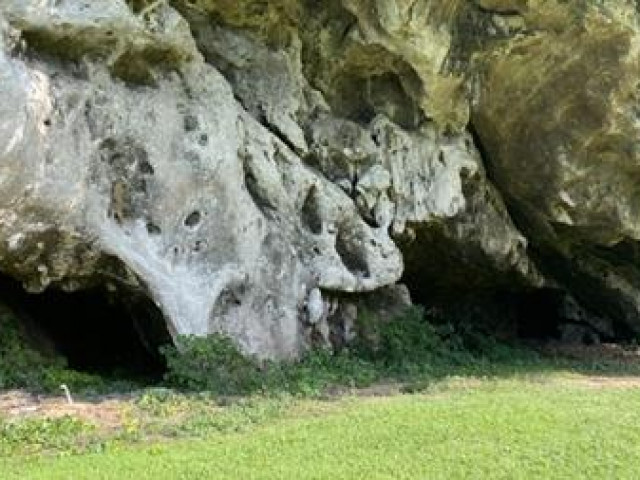 Du lịch - Hang nhà báo - Nơi in dấu di tích cách mạng năm xưa