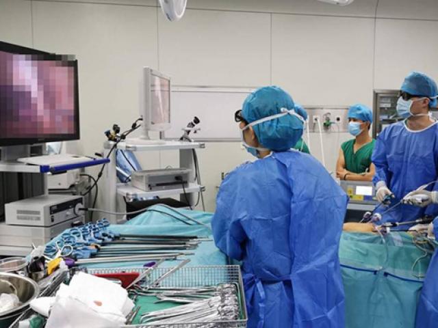 Sức khỏe đời sống - 10 phút đi tiểu 1 lần, bác sĩ phát hiện bệnh nhân có thêm 1 bàng quang