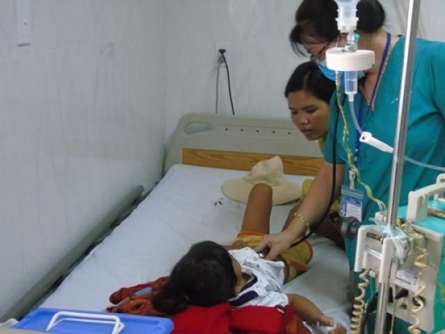 Tin tức trong ngày - Nấu củ sắn ăn, 3 cháu nhỏ thương vong