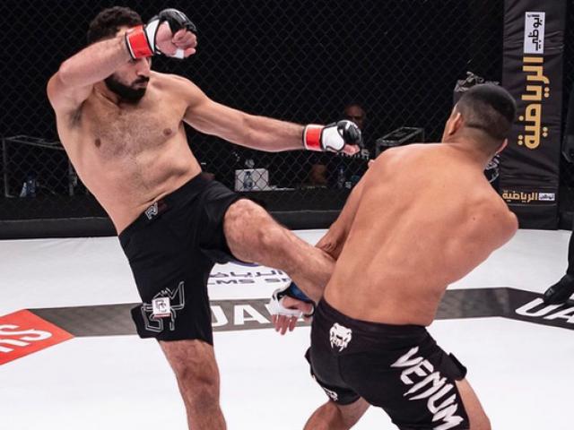 Thể thao - Bàng hoàng trận đấu 8 giây, cao thủ dính đòn vỡ “chỗ hiểm” phải nhập viện