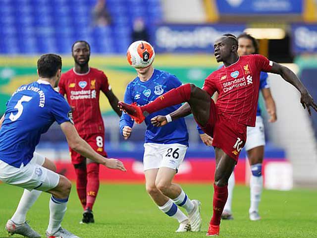 Video highlight trận Everton – Liverpool: Thoát thua hú vía, may mắn song hành - 1