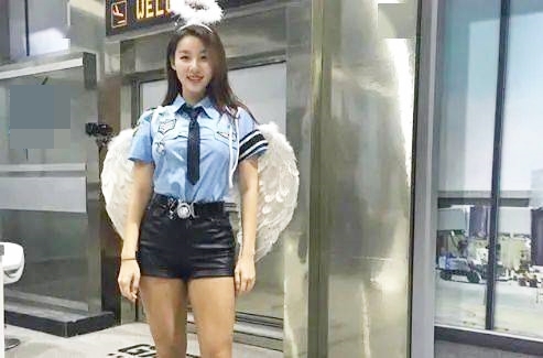 "Hoa hậu cảnh sát đẹp nhất Hàn Quốc" vạn người mê nhờ "tập tạp" - 1