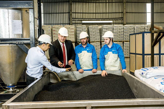 Kỳ 5: Ống nhựa Europipe: Không phải đến từ châu Âu - Ghi chép của Nhà văn Nguyễn Quang Thiều - 2