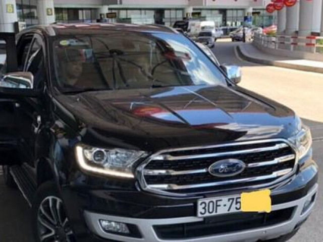 Tin tức trong ngày - Tài xế đấm chảy máu miệng nhân viên an ninh hàng không vì bị nhắc nhở dừng đỗ quá lâu