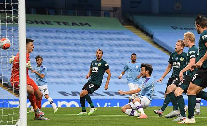 Trực tiếp bóng đá Man City - Burnley: Hai Silva kết hợp, bàn thắng như lập trình - 10