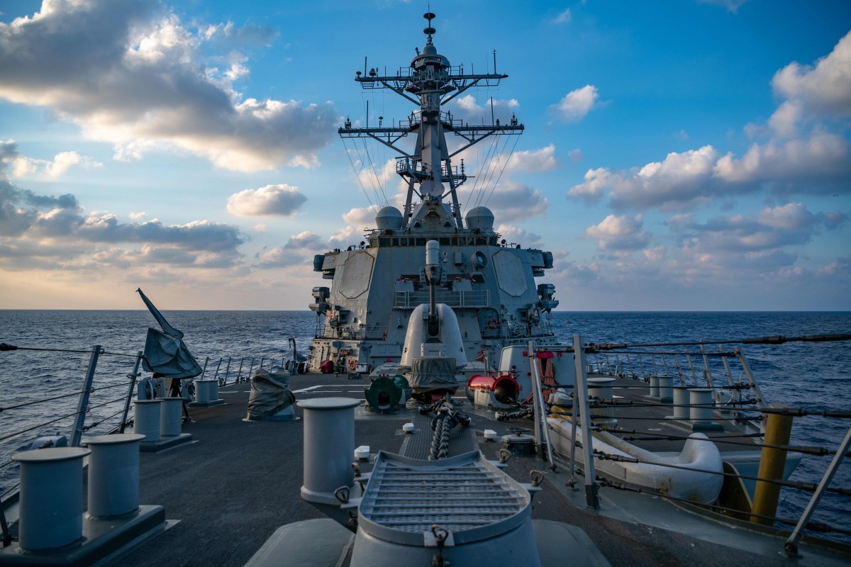 Tàu khu trục tên lửa USS Barry của Mỹ tuần tra tự do hàng hải ở Biển Đông hồi tháng 4.