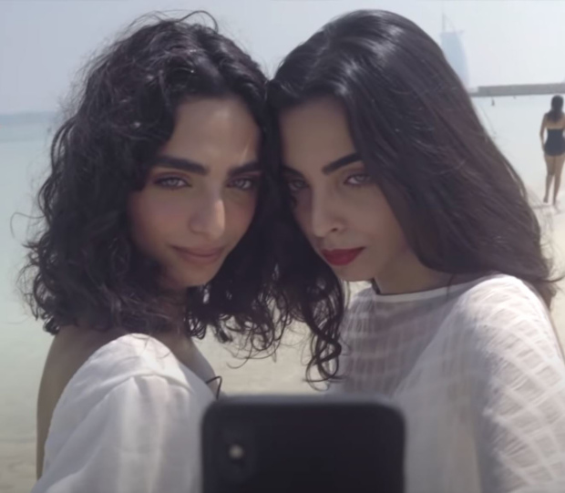 Bianca Mihai (phải) và Lana Al Beik. Ảnh: CEN