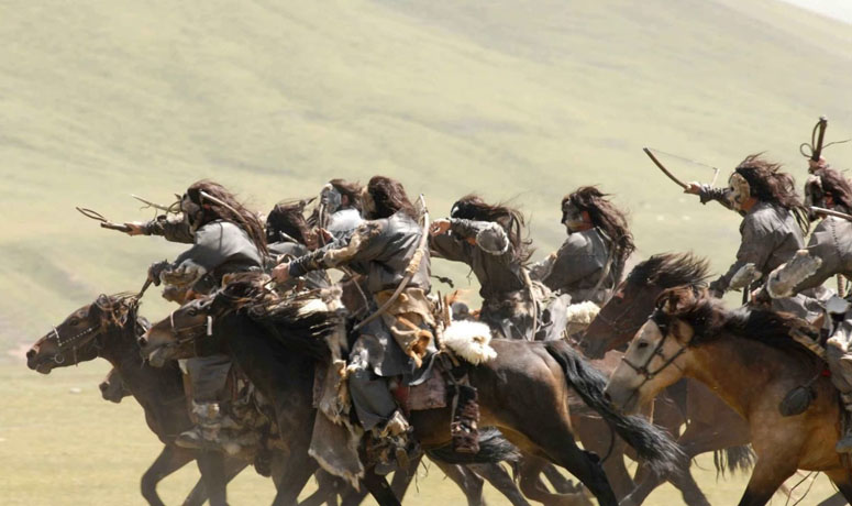 Người Mông Cổ dù bị đánh bật khỏi Trung Nguyên, chưa bao giờ chấm dứt là mối đe dọa với Trung Hoa.