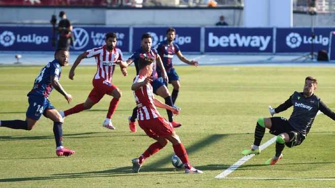 Video highlight trận Levante - Atletico: Vỡ òa bàn phản lưới, tấn công rực lửa - 1