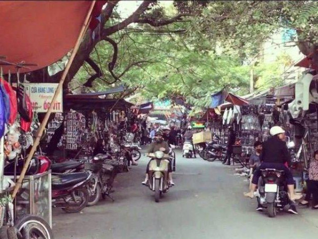 Thị trường - Tiêu dùng - Khu chợ có thể "tìm thấy những thứ vừa đánh mất" giữa lòng Hà Nội