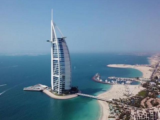 Kinh doanh - Bên trong khách sạn 7 sao tại Dubai có gì?