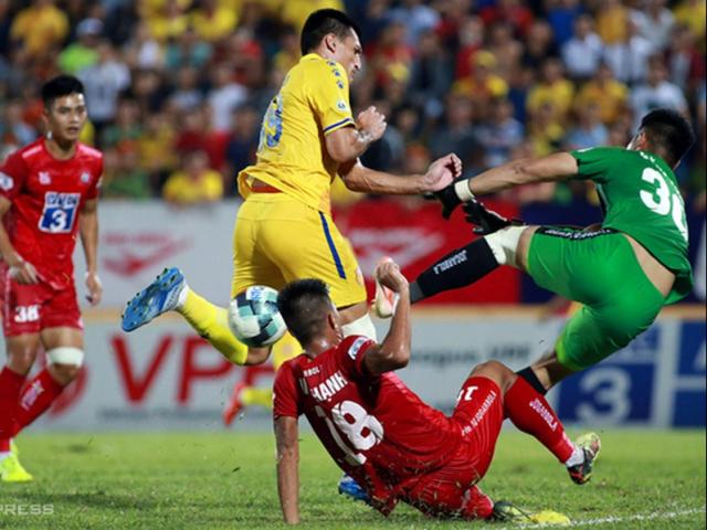 Bóng đá - Trọng tài yếu, đội bóng chết oan