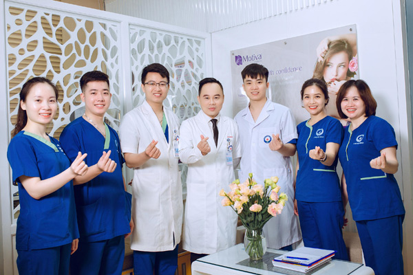 Bác sĩ Hoàng Mạnh Ninh – “Tôi luôn tâm niệm làm bất cứ nghề nào cốt cũng ở cái tâm với nghề” - 3