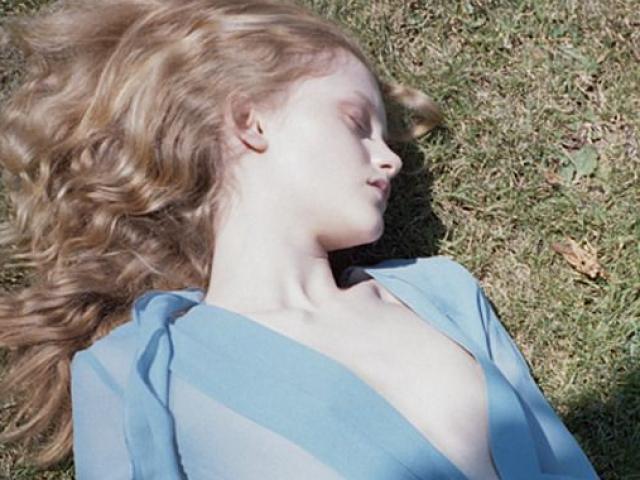 Làm đẹp - Mặt nạ chữa trị làn da thâm do thức khuya