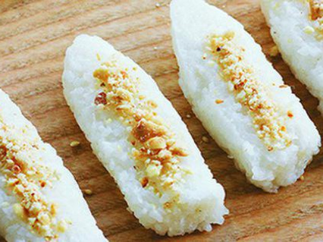 Thị trường - Tiêu dùng - Muối vừng ngày xưa nghèo mới ăn giờ nâng cấp thành đặc sản tiền triệu, nghe giá muốn hoa cả mắt