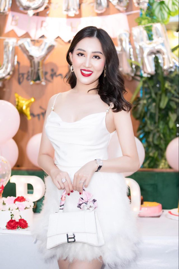 Dàn hoa hậu hội ngộ, mừng sinh nhật hoa hậu Huỳnh Thúy Anh - 4