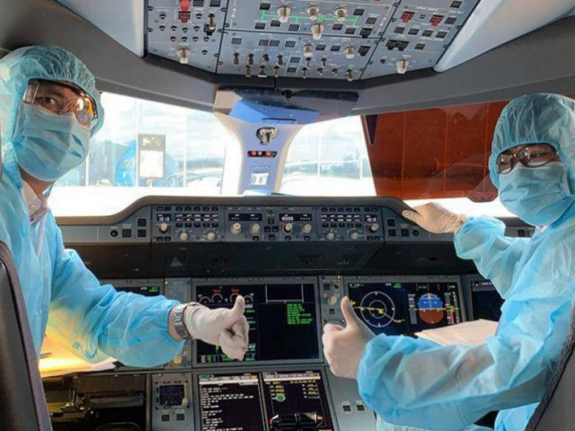 Kinh doanh - Việt Nam thận trọng xem xét việc mở lại đường bay quốc tế