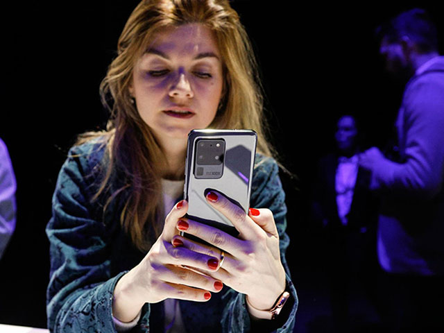 Thời trang Hi-tech - Xu hướng thiết kế smartphone năm nay là gì?