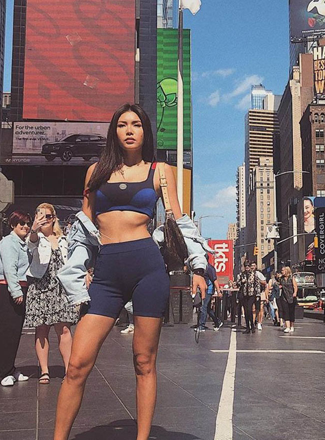 Với người xem gym là lẽ sống như Minh Tú mà cũng đôi lần&nbsp;loay hoay với câu trả lời: &#34;Mặc đồ tập gym sao cho duyên dáng?&#34;
