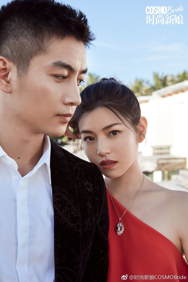 Năm 2016, cô kết hôn với "Dương Quá" Trần Hiểu - mỹ nam đóng cặp cùng cô trong "Thần điêu đại hiệp".
