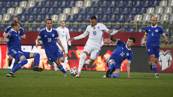 Trực tiếp bóng đá Bosnia - Pháp: Không có thêm bàn thắng (Hết giờ) - 11