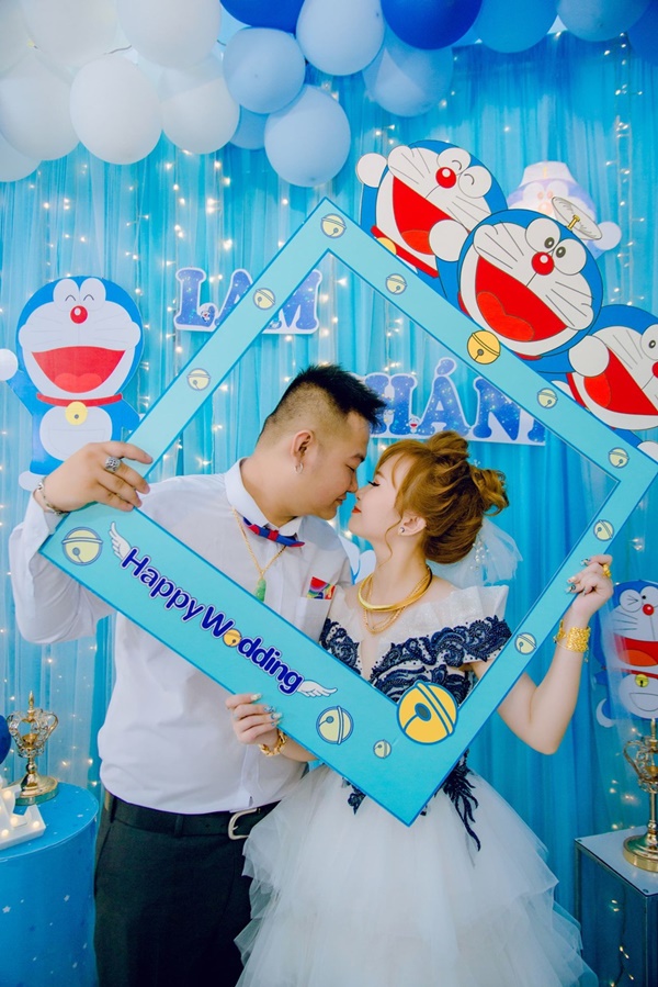 Clip: Cô dâu Bạc Liêu "cuồng" Doraemon tổ chức đám cưới cực lạ - 2