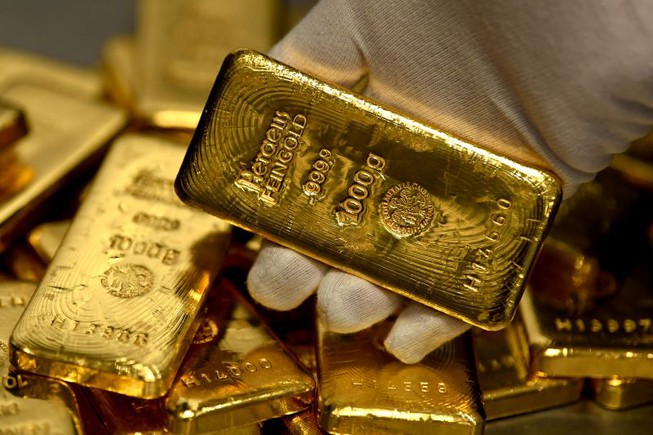 Vàng đang &#34;lép vế&#34; trước sự hấp dẫn của tiền Bitcoin? - 1
