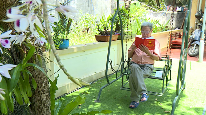 Ông lão Sơn Tây dùng cách lạ "đánh bay" đau lưng, mỏi gáy, nhức ngón tay - 4