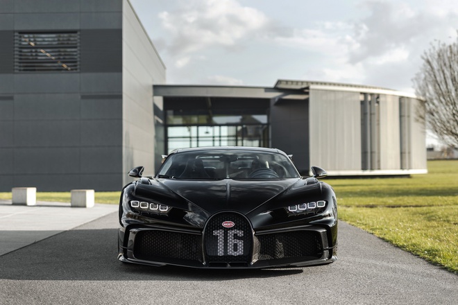 Cực phẩm Bugatti Chiron thứ 300 xuất xưởng, giá quy đổi hơn 90 tỷ đồng - 4
