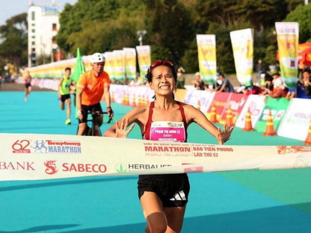 Thể thao - Từ cô gái chăn bò tới người truyền cảm hứng chạy bộ