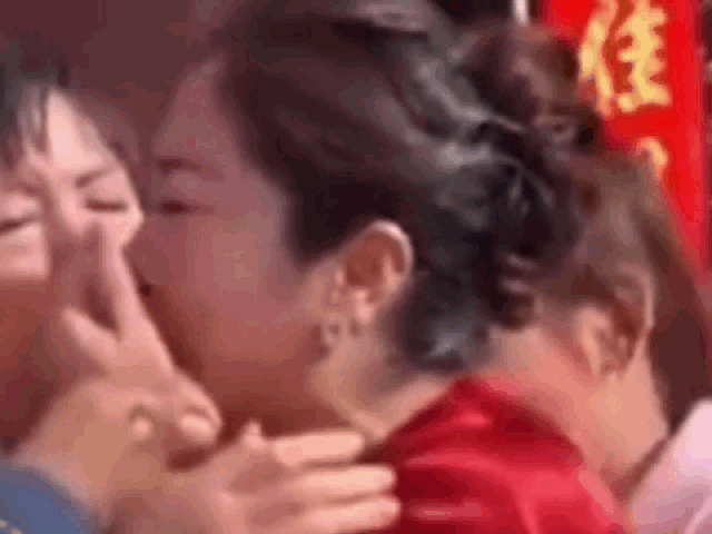 Media - Mẹ chồng phát hiện con dâu là con ruột ngay trong đám cưới và cái kết