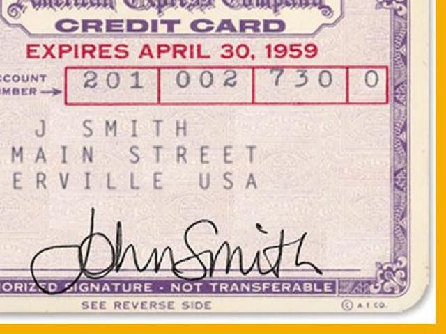 Kinh doanh - Chiếc thẻ ATM đầu tiên ở Việt Nam ra đời năm nào?