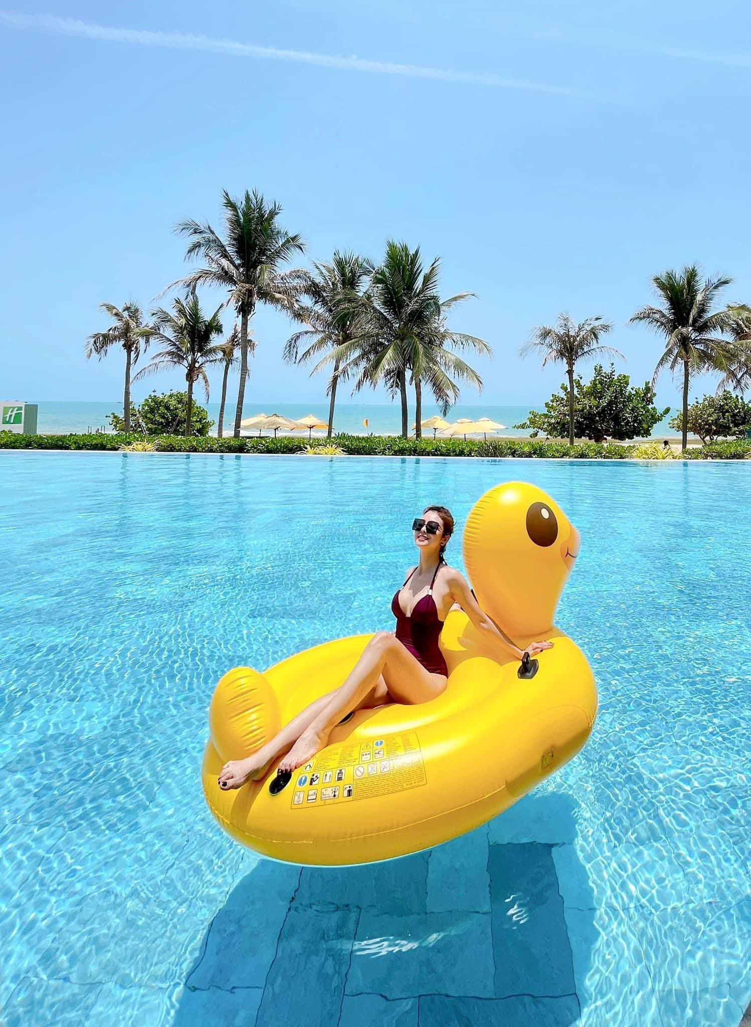 Cô tiết lộ, cô đã giảm 15kg chỉ trong vòng 3 tháng để lấy lại vóc dáng đẹp đáng mơ ước.